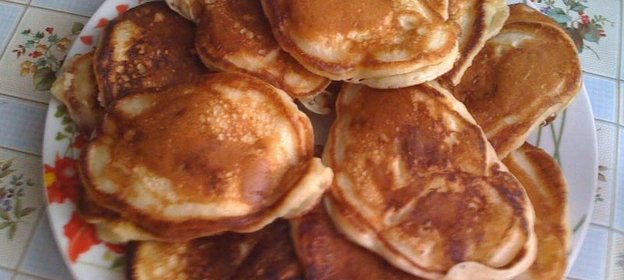 Пышные сладкие оладьи