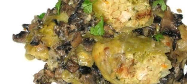 Голубцы с курицей, булгуром и грибами