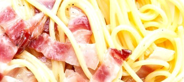 Спагетти карбонара с копченой корейкой