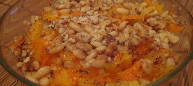 Салат-десерт с манго