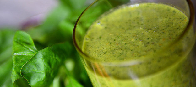 Смузи из шпината и фруктов