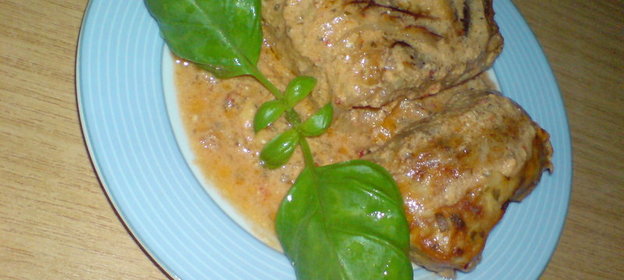 Голубцы из куриного мяса в савойской капусте