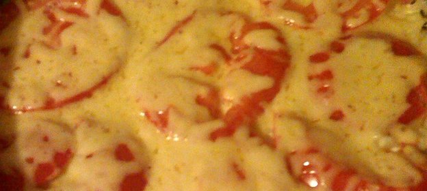 Рисовая запеканка с колбасой и сыром