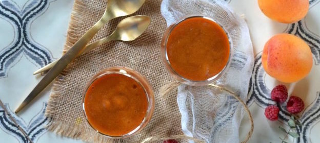 Смузи с дыней и абрикосом