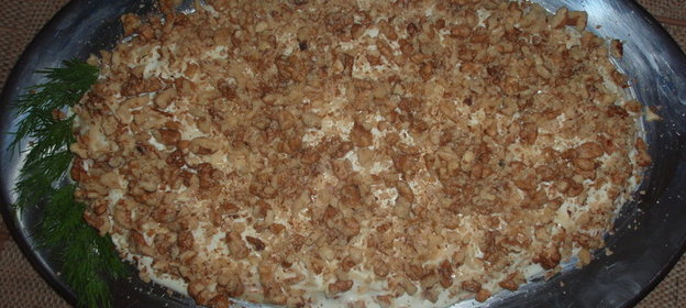 Салат Чесночный(курица+сыр+.....)