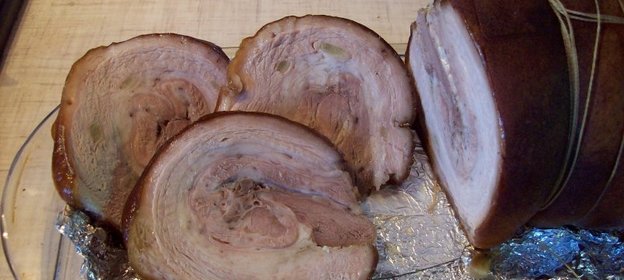 Запеченная свиная грудинка