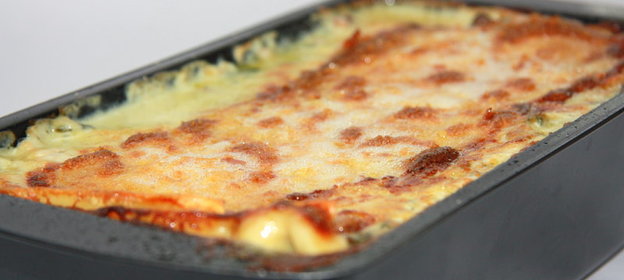 Чидва (Хрустящие овощи и воздушный рис с орехами и изюмом)