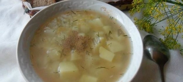 Рыбный суп уха из леща