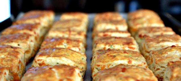 Булочки с сыром и луком