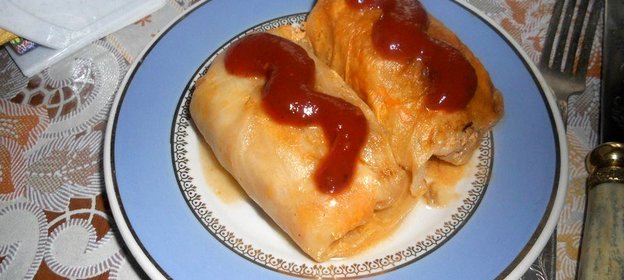 Голубцы в томатно-сметанном соусе