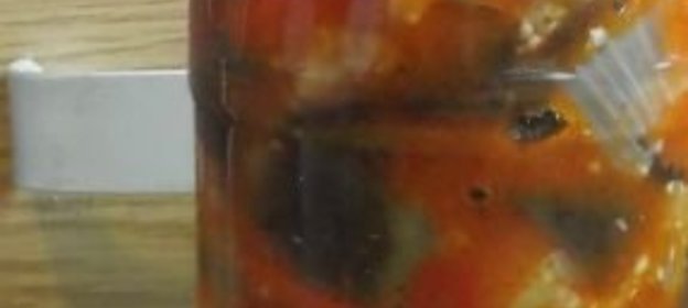 Яичница-болтунья с томатной пастой