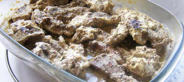 Запеченная говядина с горчицей и Crème Fraîche