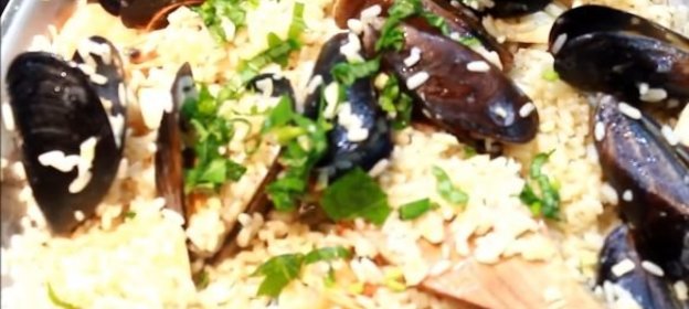 Пестрые овощи в белом вине