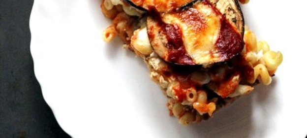 Запеканка c помидорами, баклажанами и сыром