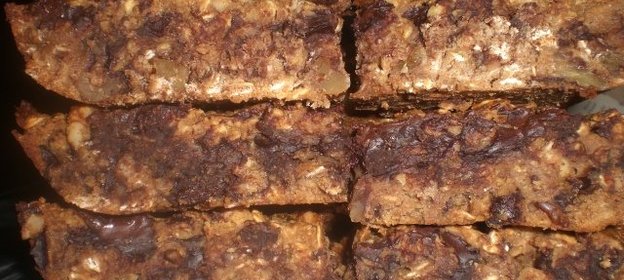 Шоколадно-ореховые белковые энергетические батончики