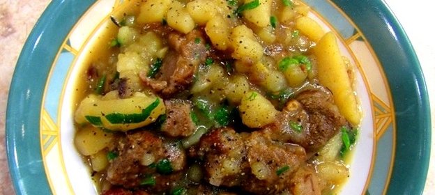 Мясной соус с картошкой