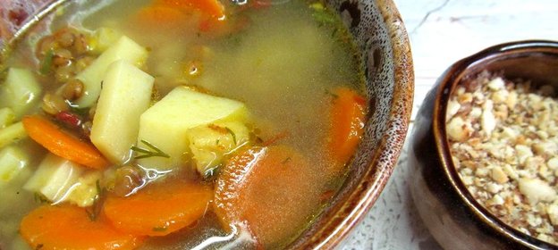 Суп с чечевицей на курином бульоне
