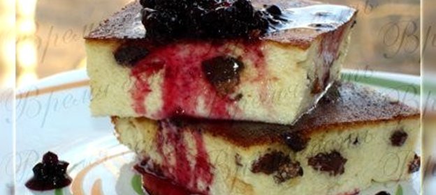 Запеканка творожная с ежевикой