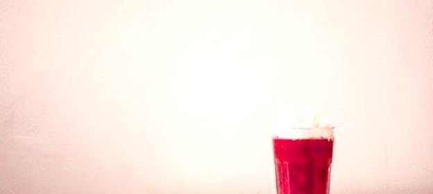 Смузи ягодный с мюсли