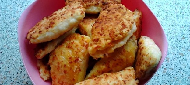 Лепешки на кефире с ветчиной