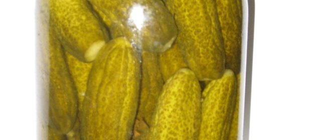 Соленые огурцы