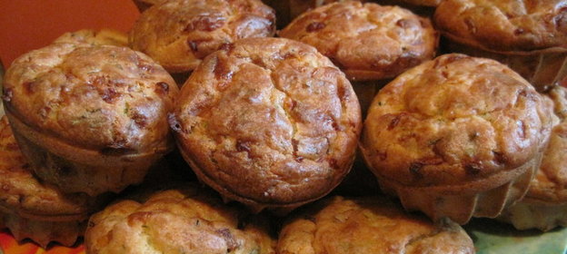 Маффины с сыром и сосисками