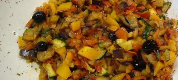 Рататуй (тушеные овощи по-французски)