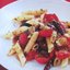 Макароны с томатами и оливками