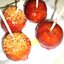 Яблоки на палочках в карамели
