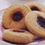 Песочное печенье с клубничным джемом