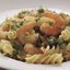 Макароны с креветками и зеленым горошком