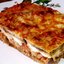 Греческая мусака (слоёная запеканка из баклажанов, фарша и молочного соуса)