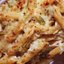 Запеканка из макарон с луком-пореем