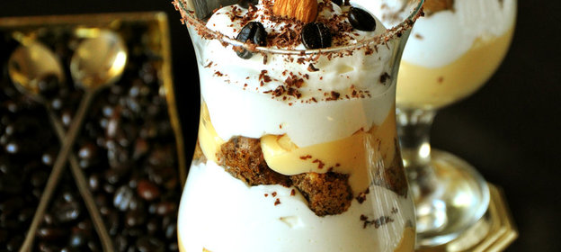 Трайфл с бананом и кофе