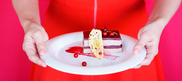 Террин из птицы с ягодным желе