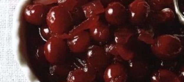 Булочка слоеная с орехами