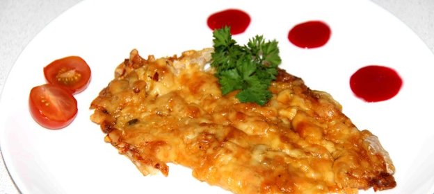 Запеченный морской язык под сыром