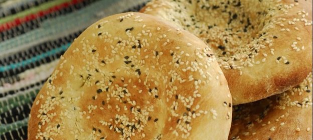 Лепешки с кунжутом