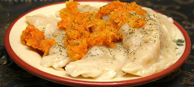 Постные вареники с капустой