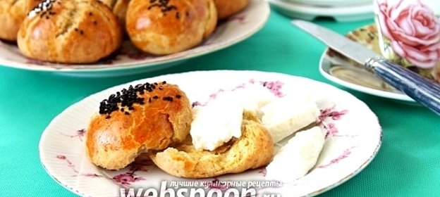 Хлебные булочки с кунжутом