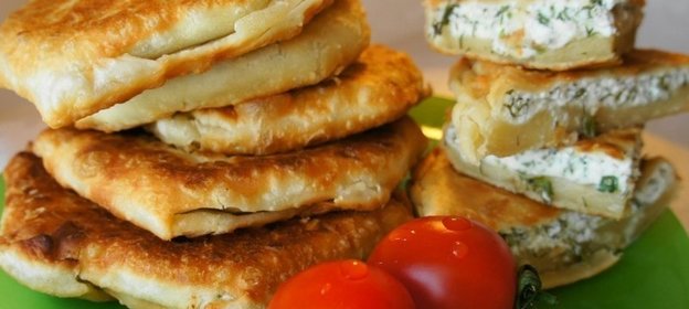 Лепешки на кефире с начинкой