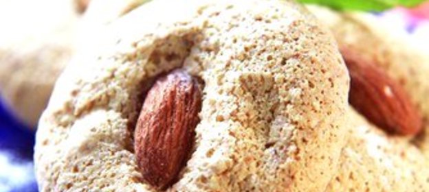 Рождественское печенье с корицей и миндалем