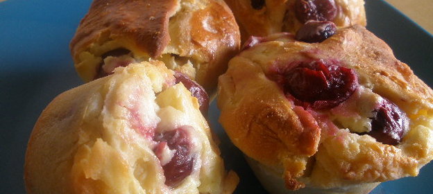 Маффины - завитушки с вишнями от монахов-молчальников Латрунского монастыря