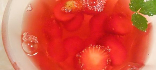 Клубничное желе