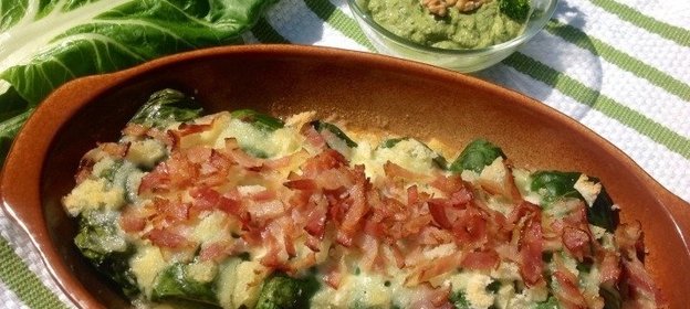 Запеченные голубцы из мангольда