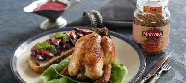 Корнишоны с куриной печенкой в кофейном маринаде и вишневым пюре