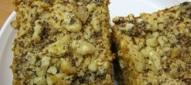 Салат из морской капусты с маринованным репчатым луком