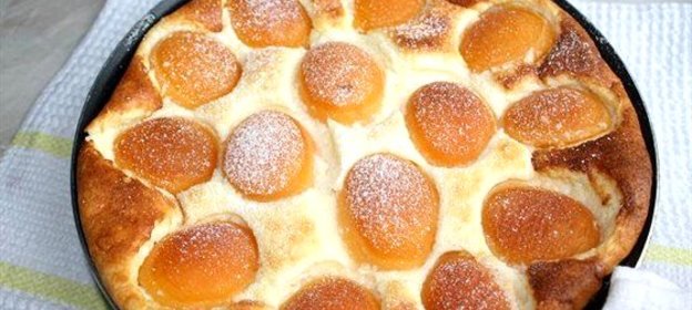 Манная запеканка с орехами и абрикосами