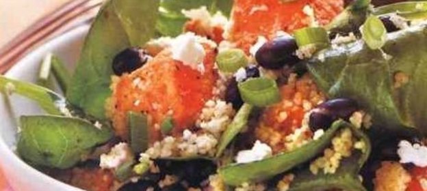 Бульон с клецками из куриного мяса