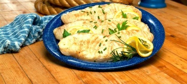 Соленая треска в зеленом соусе